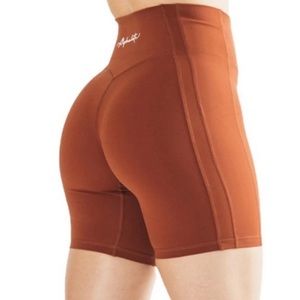 Alphalete Pulse Kinetic Short